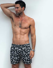 Load image into Gallery viewer, Pug