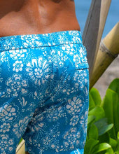 Load image into Gallery viewer, Floral