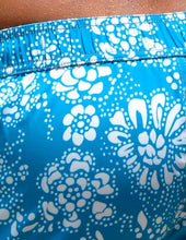 Load image into Gallery viewer, Floral