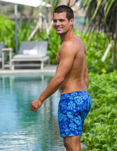 Load image into Gallery viewer, Floral