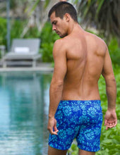 Load image into Gallery viewer, Floral