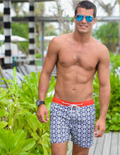 Load image into Gallery viewer, Floral Daisy