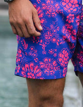 Load image into Gallery viewer, Floral