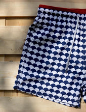 Load image into Gallery viewer, Scales