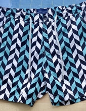 Load image into Gallery viewer, Tracks