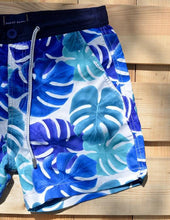 Load image into Gallery viewer, Maple Leaf