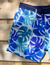 Load image into Gallery viewer, Maple Leaf