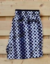 Load image into Gallery viewer, Squares