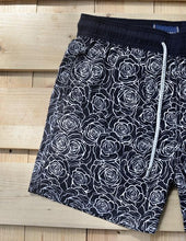 Load image into Gallery viewer, Roses