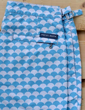 Load image into Gallery viewer, Scales