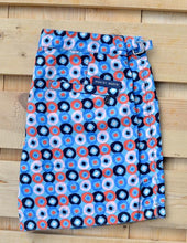 Load image into Gallery viewer, Square Circles