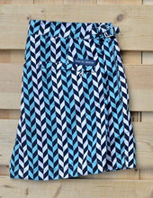 Load image into Gallery viewer, Tracks Small