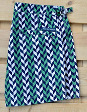 Load image into Gallery viewer, Tracks Small