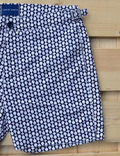 Load image into Gallery viewer, Peace Small