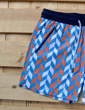 Load image into Gallery viewer, Tracks Big