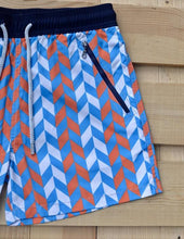 Load image into Gallery viewer, Tracks Big