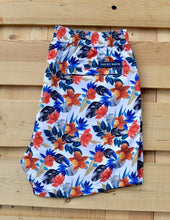 Load image into Gallery viewer, Jungle Flowers