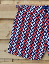 Load image into Gallery viewer, Tracks Small