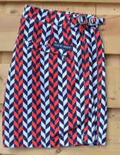 Load image into Gallery viewer, Tracks Small