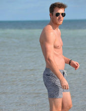 Load image into Gallery viewer, Zig Zag Maze