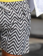 Load image into Gallery viewer, BW Wave