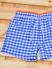 Load image into Gallery viewer, Scales
