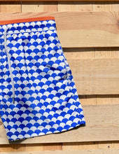 Load image into Gallery viewer, Scales
