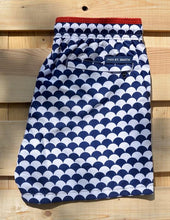 Load image into Gallery viewer, Scales
