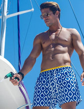 Load image into Gallery viewer, Spade
